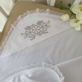 Крижма "Квітонька" подвійна біла (велюр, кулір) 75 на 100 см 2
