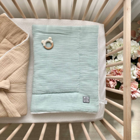 Плед-конверт м'ята с бубошиками (муслін) з паском, 100х80 см 2