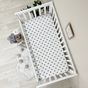 Простынь фланель "Сердечки" сер./беж (на резинке) 60х120см 2