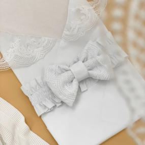 Бант-резинка білий КРУЖЕВО (універсальний) на плед/конверт 2
