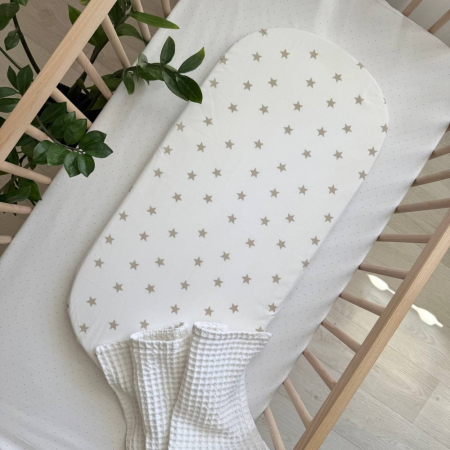 Простинка Зірки великі беж на біл. в коляску (на резинці)