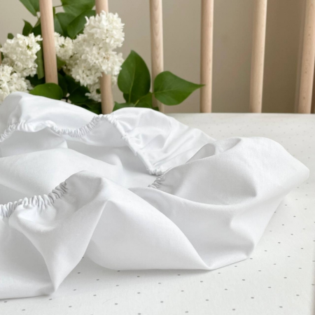 Простинка біла в коляску (на резинці) 45х80см