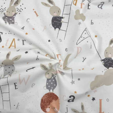 Непромокаюча пелюшка Зайці на драбинці беж (50 на 80 см)