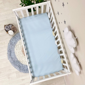 Простирадло на гумці блакитне (поплін) 60х120см