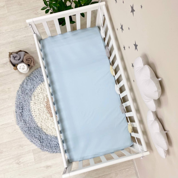 Простынь на резинке голубая (поплин) 60х120см