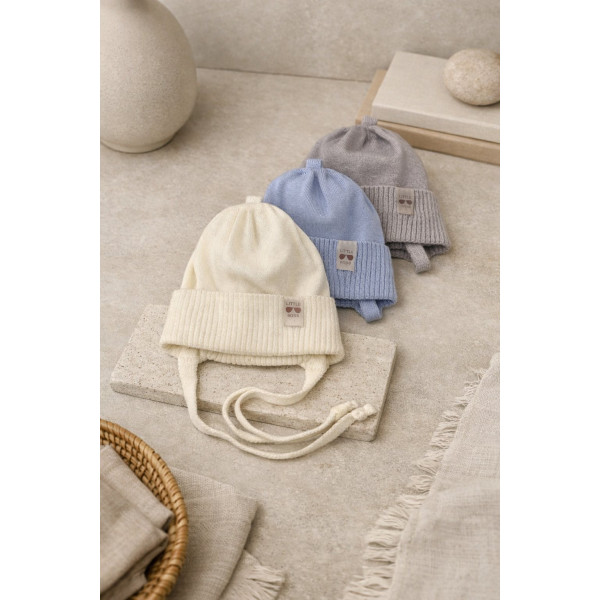 Шапка демі НОЕЛЬ молоко (надм'яка пряжа мерінос) для хлопчика