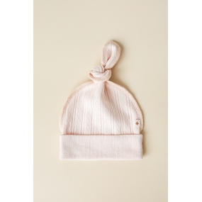 Шапка Trudy св.рожева (перфорація) зовнішні шви