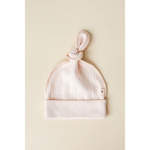 Шапка Trudy св.рожева (перфорація) зовнішні шви