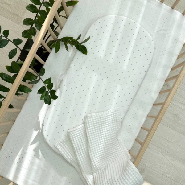 Простинка Горох беж/білий в коляску (на резинці) 45х80см